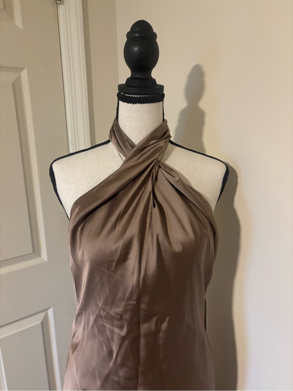 NWT* Show Me Your MuMu Jasmine Halter Maxi Dress Dune Sand Size Small - Picture 4 of 14